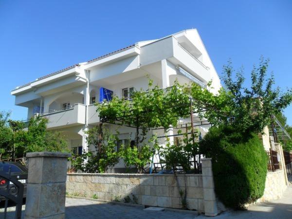 Apartment In Okrug Gornji With Seaview, Balcony, Air Condition, Wifi Trogir Exterior foto